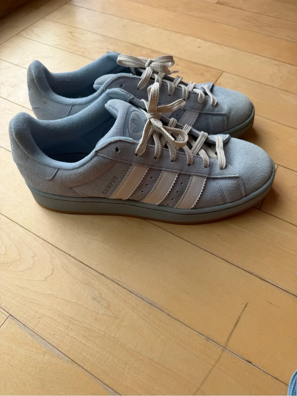 adidas Campus 00s Wonder Blue Low-Top Sneakers. Women’s 12/Men’s 10.5